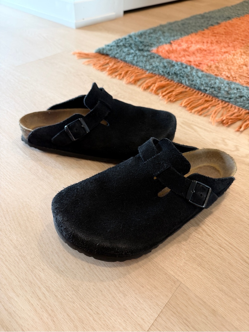 Birkenstock Boston Clogs in Black Suede Size 39